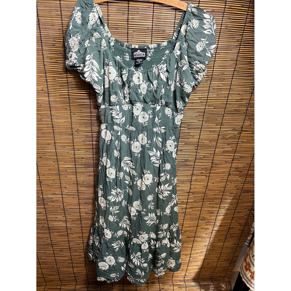 Angie Size M Midi Dress Green Floral Puff Sleeve Rayon Smocked Bodice